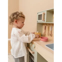 Cuisine pour enfant en bois