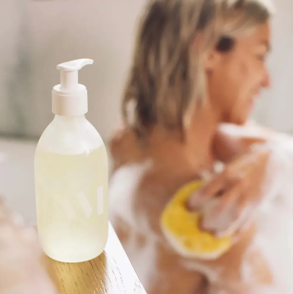Flacon en verre gel douche écorce d'orange et poivre noir 290ml